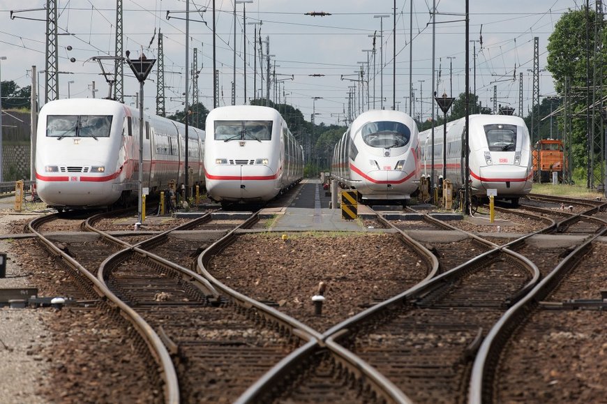 Thirty years ago, on May 29, 1991, six ICE 1 trains converged in Kassel-Wilhelmshöhe from different directions and officially inaugurated the era of high-speed rail travel in Germany